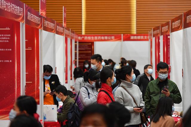 35岁成职场荣枯线：你是人力资源，还是人力成本？-2.jpg
