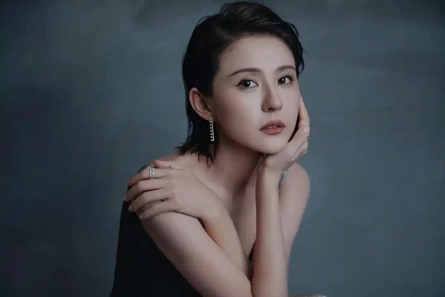 内娱又多了一个娃，38岁女视后“去父留子”，做的比张碧晨还要狠-7.jpg