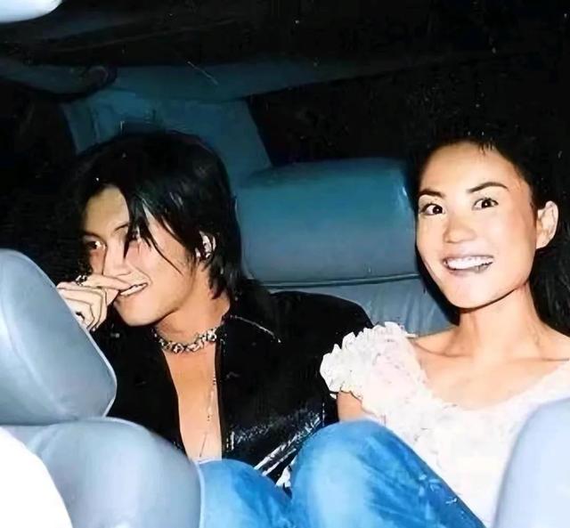 为啥评论区全是骂声？谢霆锋到底惹谁了！时隔20年再开演唱会-3.jpg