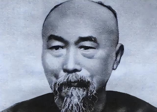 哥哥穷得娶不起，妹妹丑得嫁不出，两人凑合生下一儿子威震天下-11.jpg