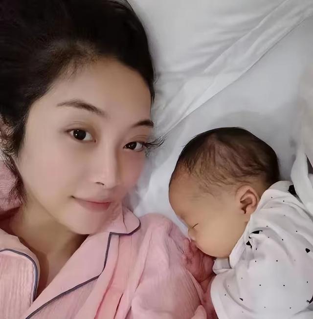 2018年，山东富婆买英国人精子生3娃，现在过得如何？后悔吗？-3.jpg