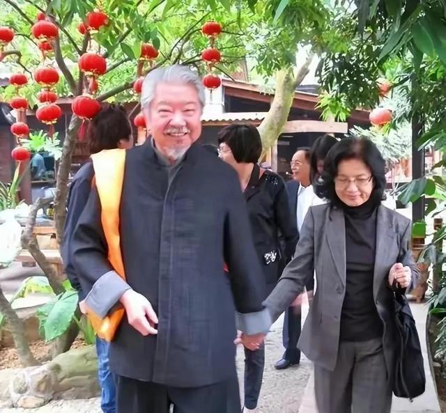 万万没想到！蔡澜去世仅7天，竟以这样的方式，被撕开最后的体面-3.jpg
