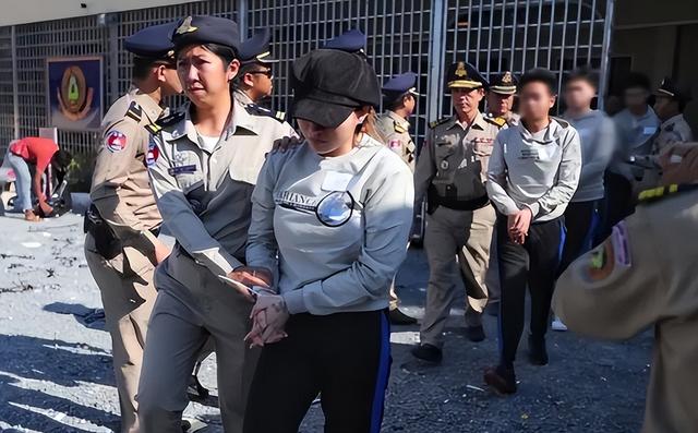 柬埔寨为什么这么乱？东南亚成白人的寻欢天堂，美国是罪魁祸首-23.jpg