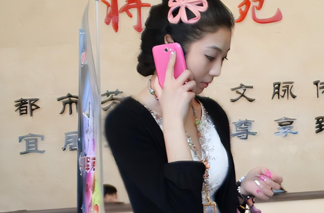 “买英国精子生3娃”的山东女人，7年后现状曝光：她后悔了吗？-10.jpg