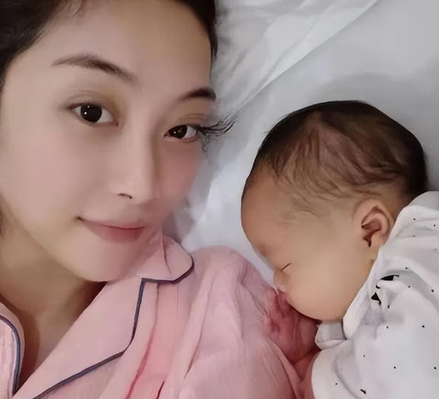 “买英国精子生3娃”的山东女人，7年后现状曝光：她后悔了吗？-16.jpg