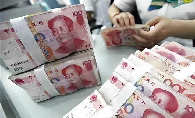 中美日存款过百万人数断崖：美790万名，日399万名，中国差距太大-12.jpg