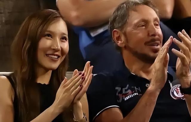 34岁东北姑娘拿下81岁全球首富，长的很漂亮，一年抱俩娃身价上亿-16.jpg