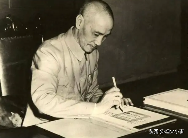 一个尼姑还俗，改嫁大22岁的财主，生下一个名震国内外的总统-12.jpg