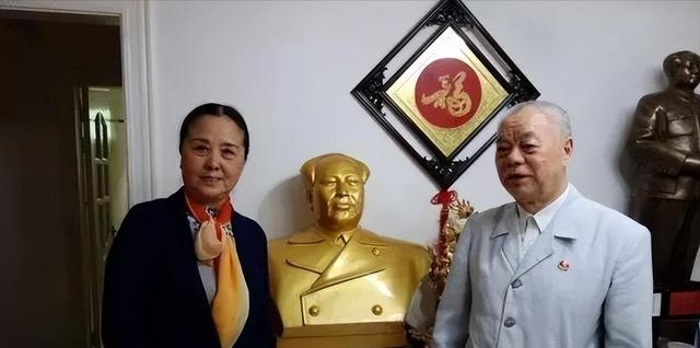 毛主席警卫员娶了主席最小女儿，婚后36年不离不弃，94岁走完一生-17.jpg