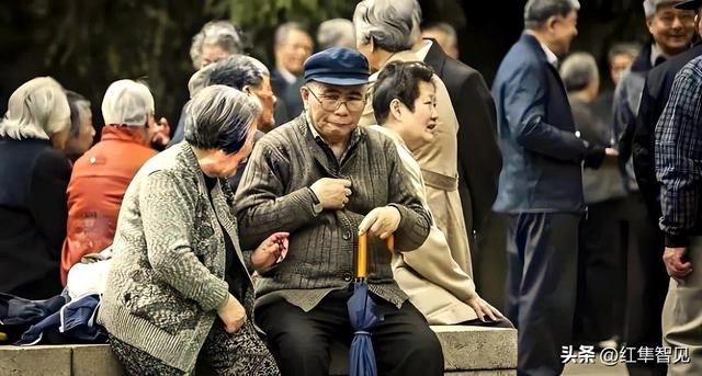 死亡高峰还没来！中国人口真正的挑战，不是少生而是大批量离世-13.jpg
