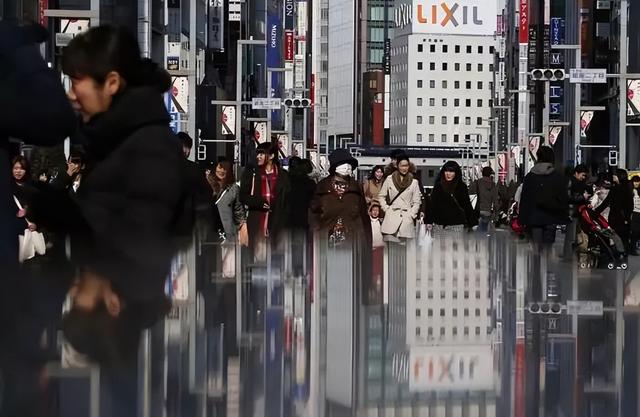 日本债市崩了！三十年来最猛抛售！全球最大债务还能撑多久？-6.jpg