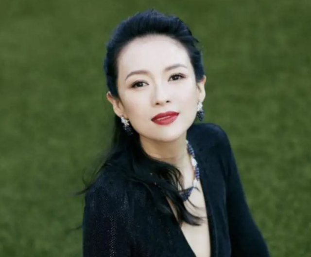 别让她跑了？章子怡套现3亿登上热搜不到24小时，恶心的一幕出现-13.jpg
