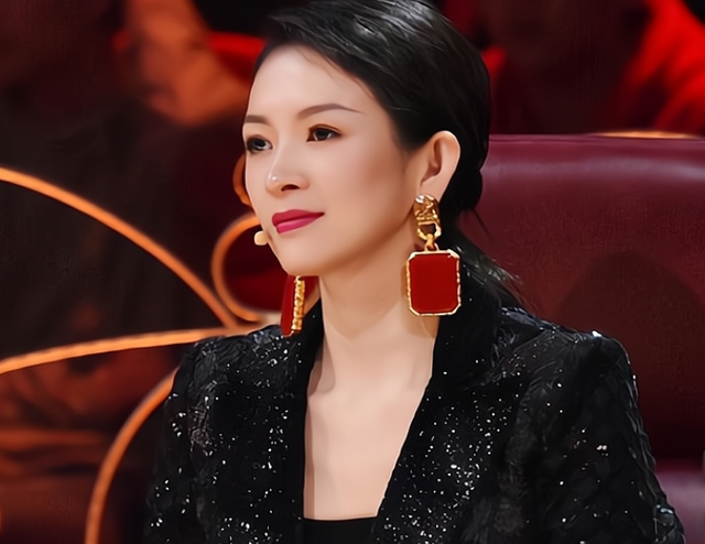 别让她跑了？章子怡套现3亿登上热搜不到24小时，恶心的一幕出现-12.jpg
