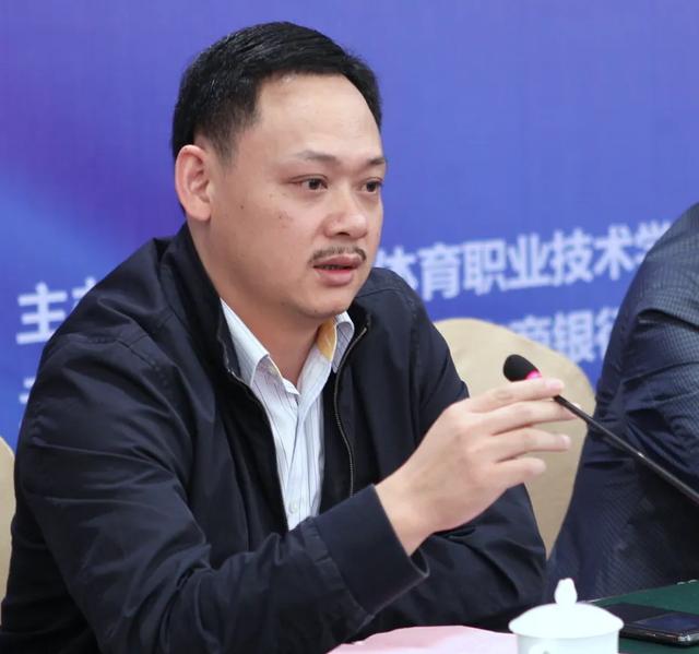 刘翔为什么抓住编制不放？原来那批奥运冠军都在体制内，有的正厅-6.jpg