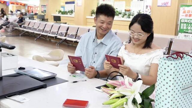 一夫一妻制即将“退场”？几年后，这3种婚恋模式或可能席卷全国-5.jpg