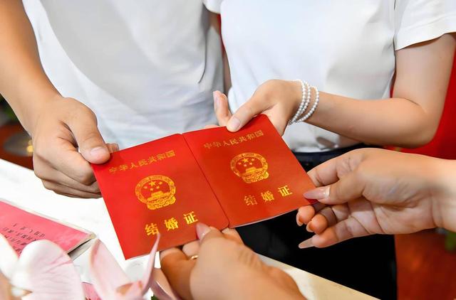 一夫一妻制即将“退场”？几年后，这3种婚恋模式或可能席卷全国-6.jpg