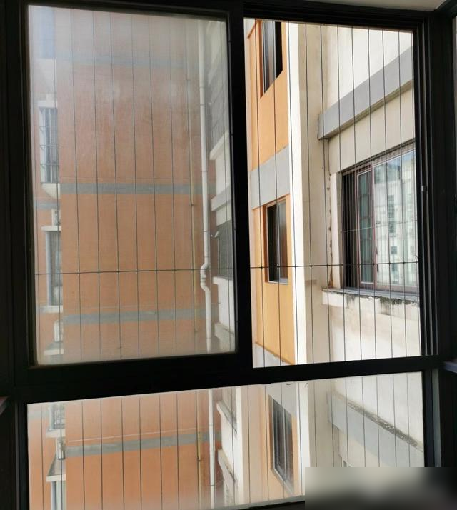 越来越多人不装“鸟笼式”防盗窗！学学北京人的做法，好看又好用-6.jpg
